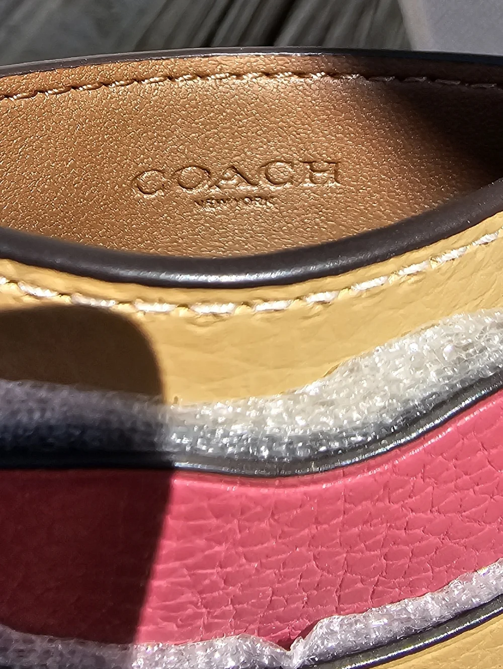 Coach Slim Card Case Wallet in Latte Lips - Picture 2 of 3